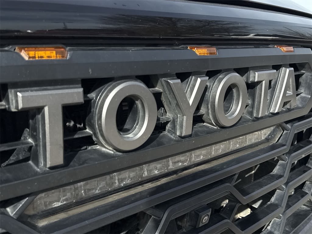 Thumbnail: 2022 Toyota Tundra - 9