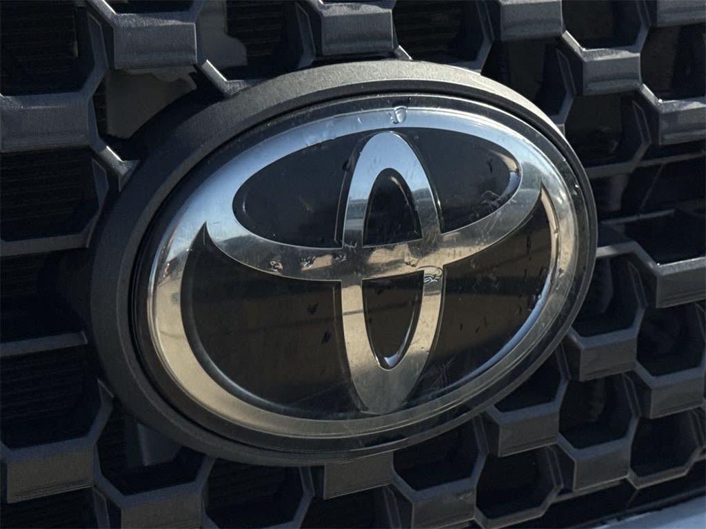 Thumbnail: 2021 Toyota Tundra - 6