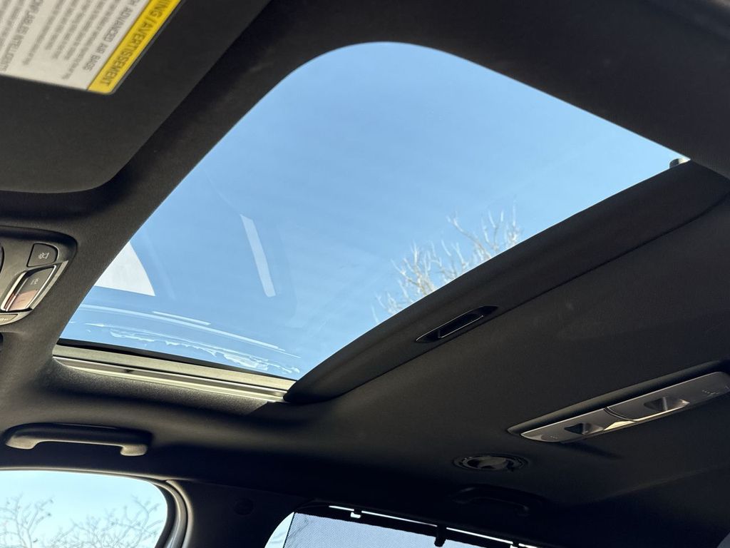 Thumbnail: 2023 Kia Telluride - 24