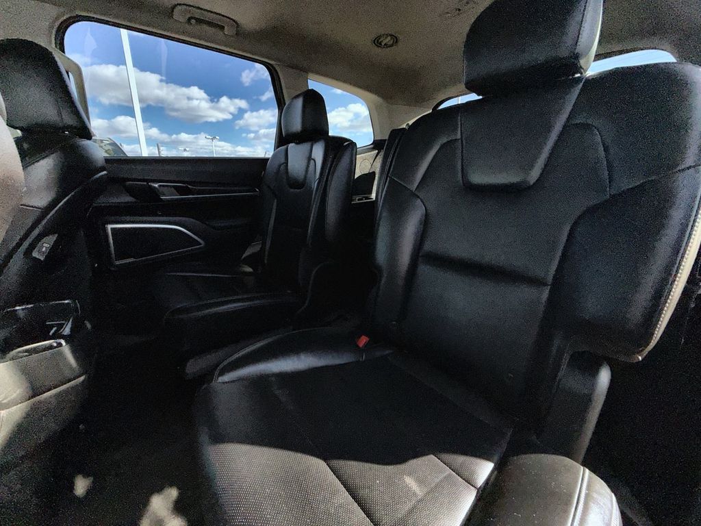 Thumbnail: 2023 Kia Telluride - 21