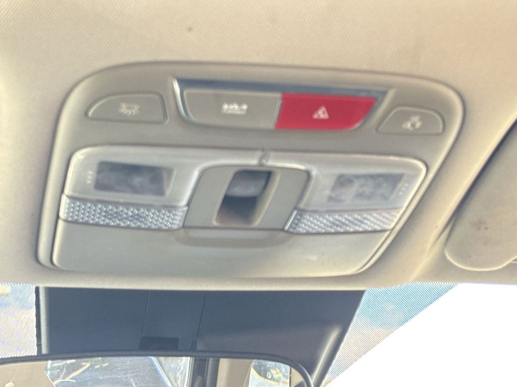 Thumbnail: 2023 Kia Telluride - 23