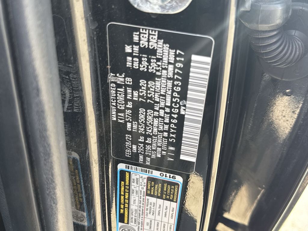 Thumbnail: 2023 Kia Telluride - 18