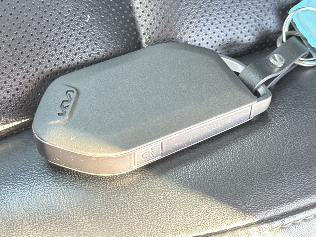 Thumbnail: 2023 Kia Telluride - 25