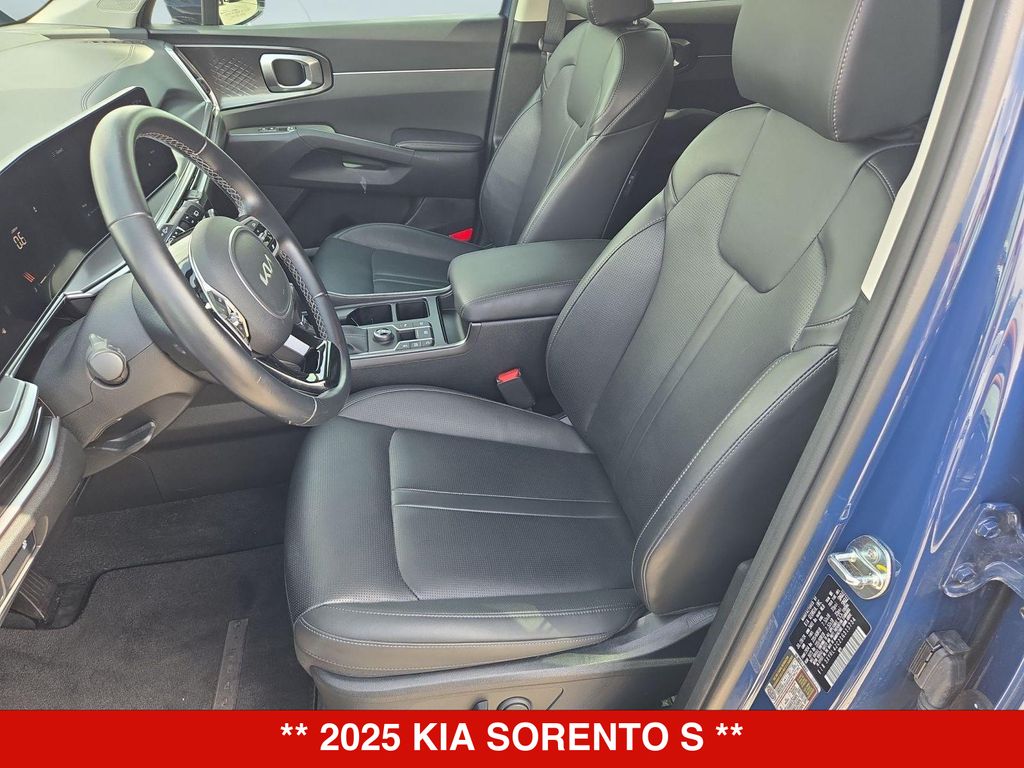 Thumbnail: 2025 Kia Sorento - 11