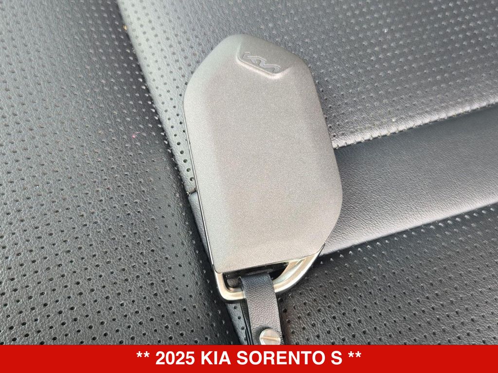 Thumbnail: 2025 Kia Sorento - 19