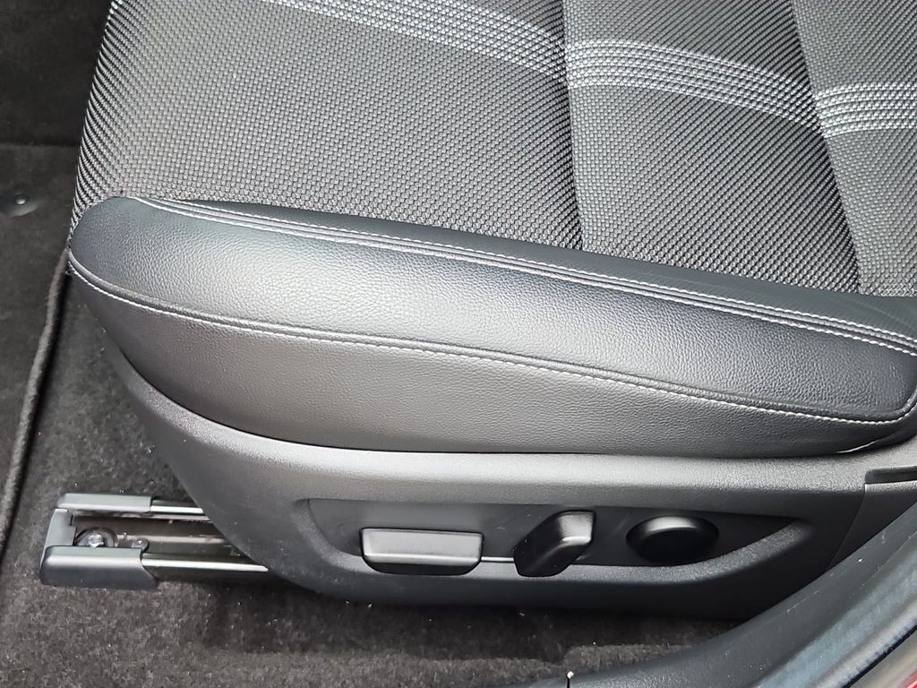 Thumbnail: 2024 Mazda CX-50 - 25