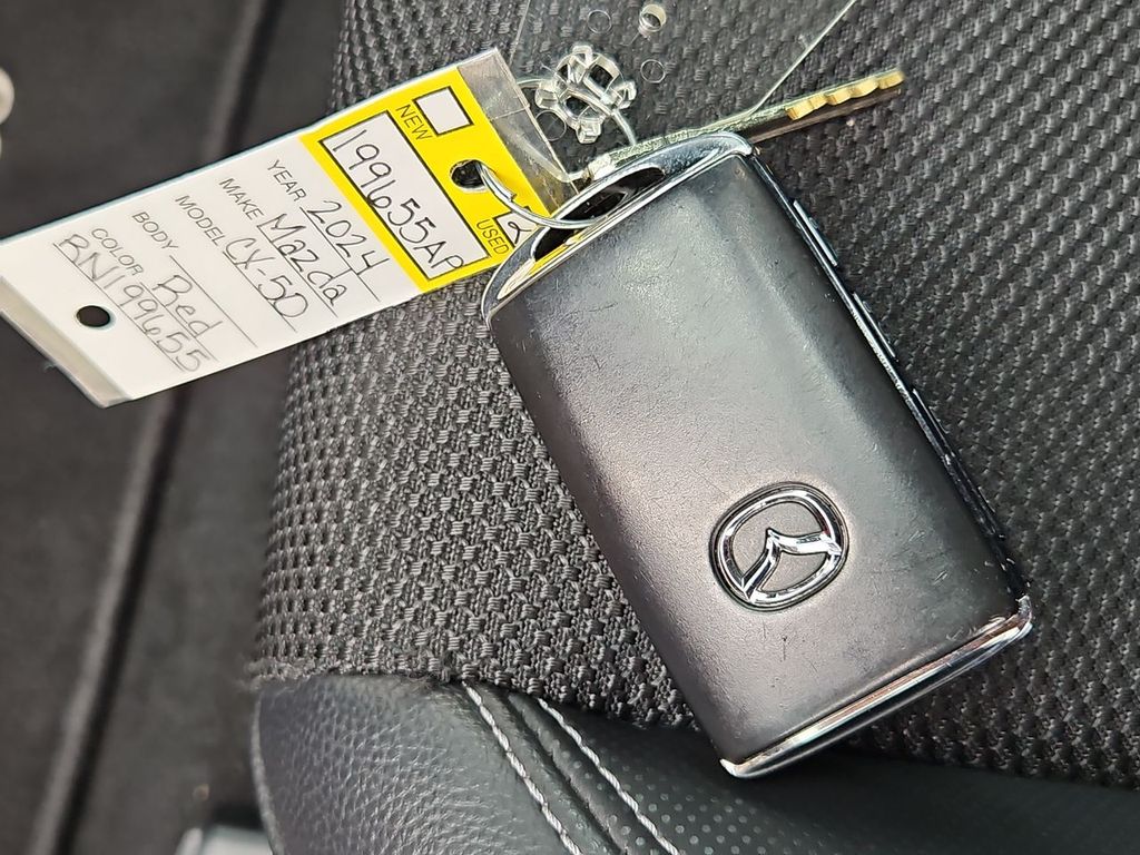 Thumbnail: 2024 Mazda CX-50 - 17