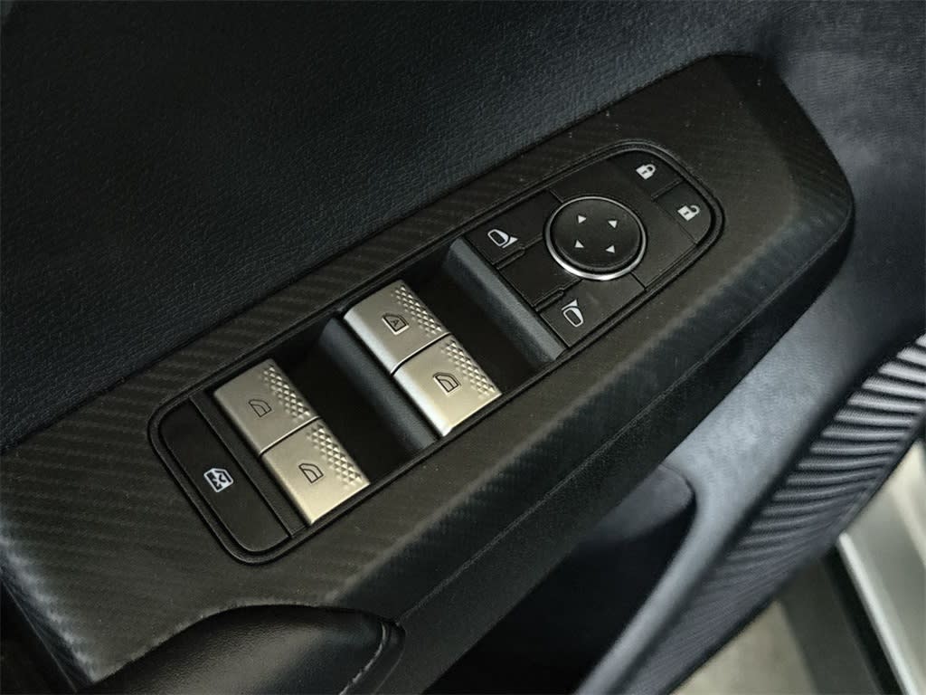 Thumbnail: 2024 Mitsubishi Outlander - 27