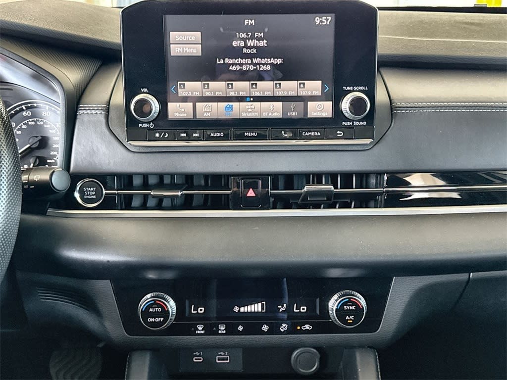 Thumbnail: 2024 Mitsubishi Outlander - 14