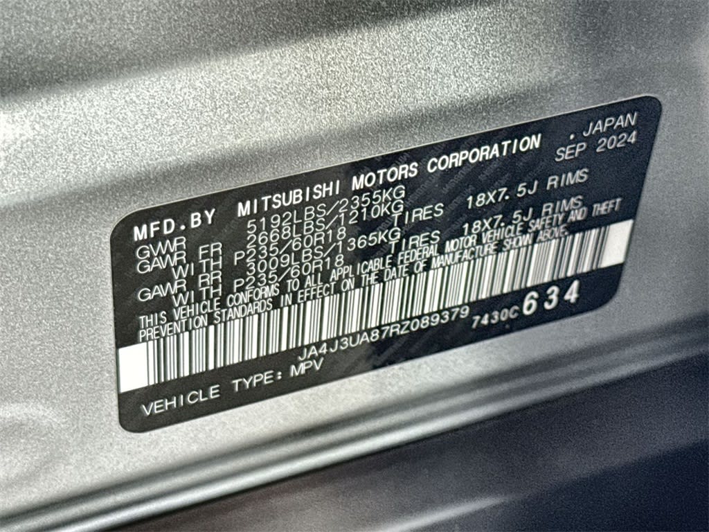 Thumbnail: 2024 Mitsubishi Outlander - 19