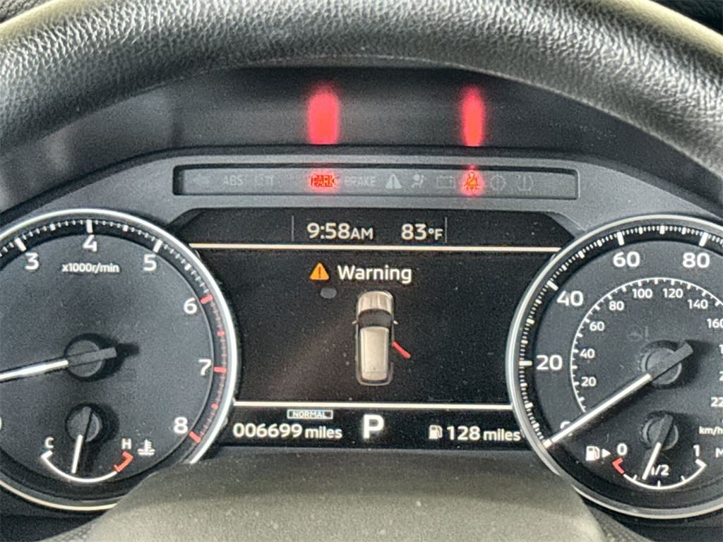 Thumbnail: 2024 Mitsubishi Outlander - 16