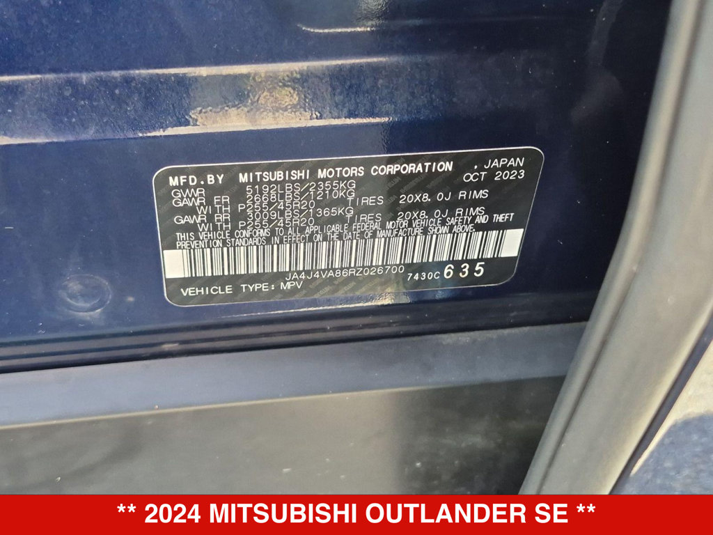 Thumbnail: 2024 Mitsubishi Outlander - 17