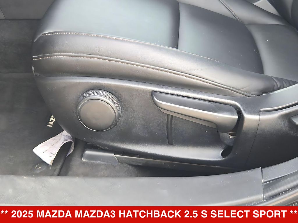Thumbnail: 2025 Mazda Mazda3 - 26