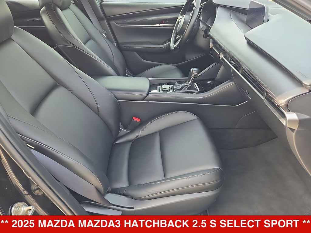 Thumbnail: 2025 Mazda Mazda3 - 10