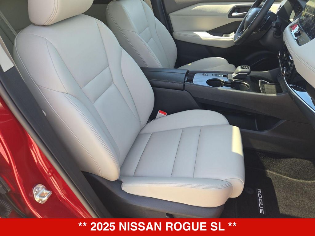 Thumbnail: 2025 Nissan Rogue - 26