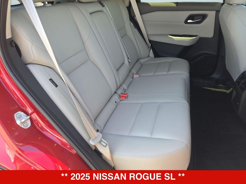 Thumbnail: 2025 Nissan Rogue - 25