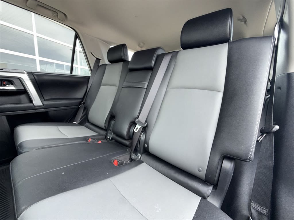 Thumbnail: 2018 Toyota 4Runner - 22