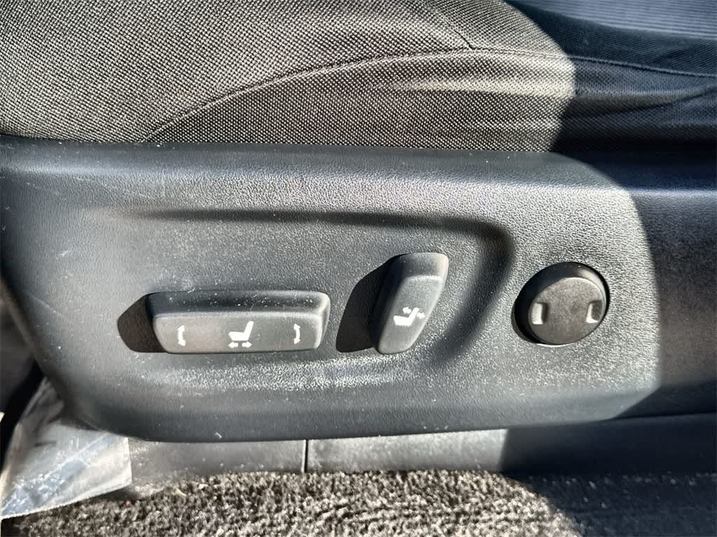 Thumbnail: 2017 Toyota 4Runner - 27