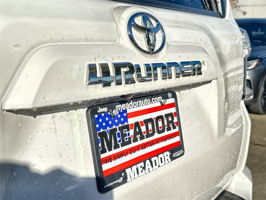 Thumbnail: 2017 Toyota 4Runner - 21