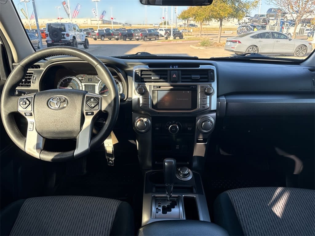 Thumbnail: 2017 Toyota 4Runner - 9