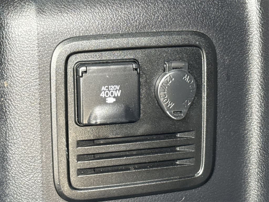 Thumbnail: 2024 Toyota 4Runner - 24