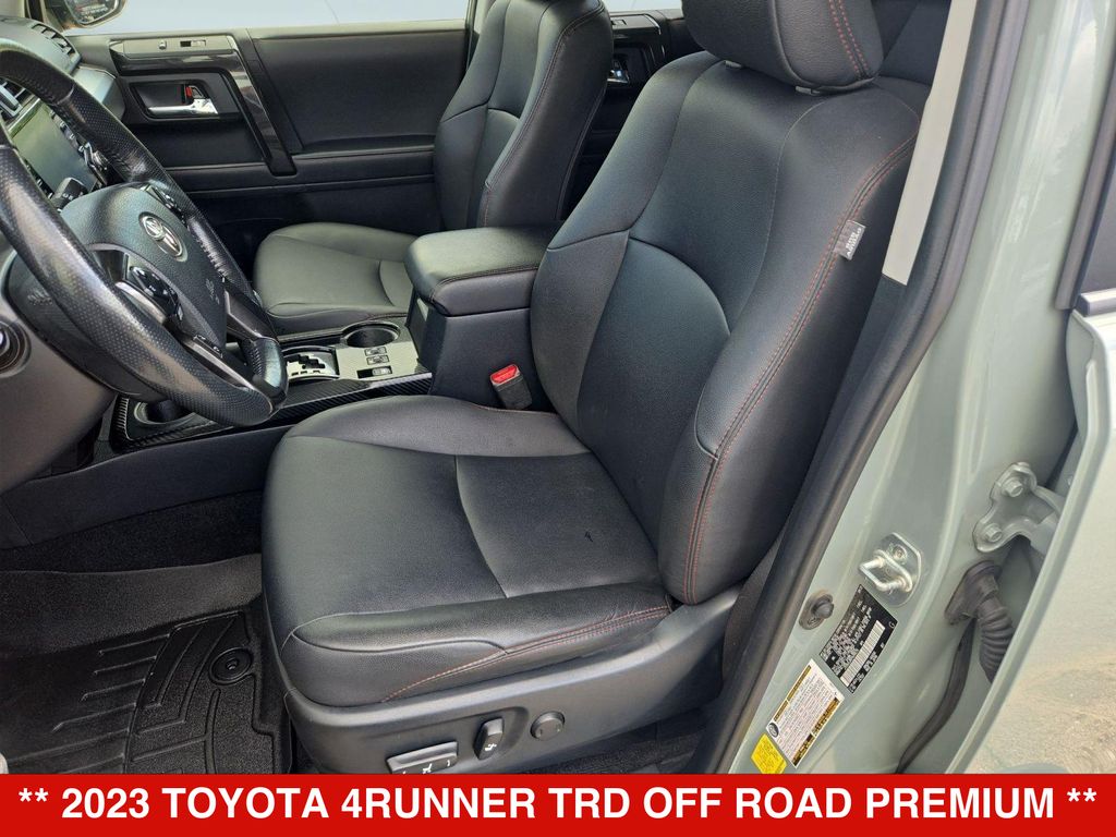 Thumbnail: 2023 Toyota 4Runner - 11