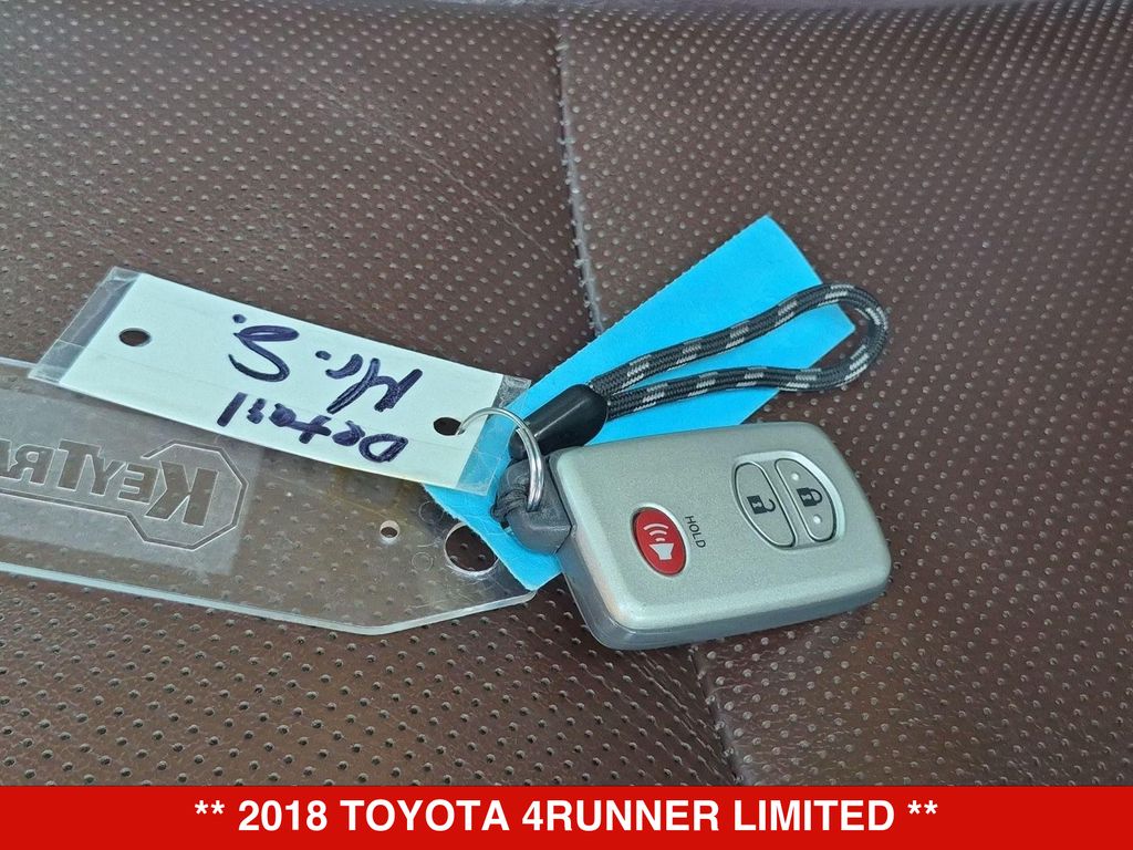 Thumbnail: 2018 Toyota 4Runner - 17