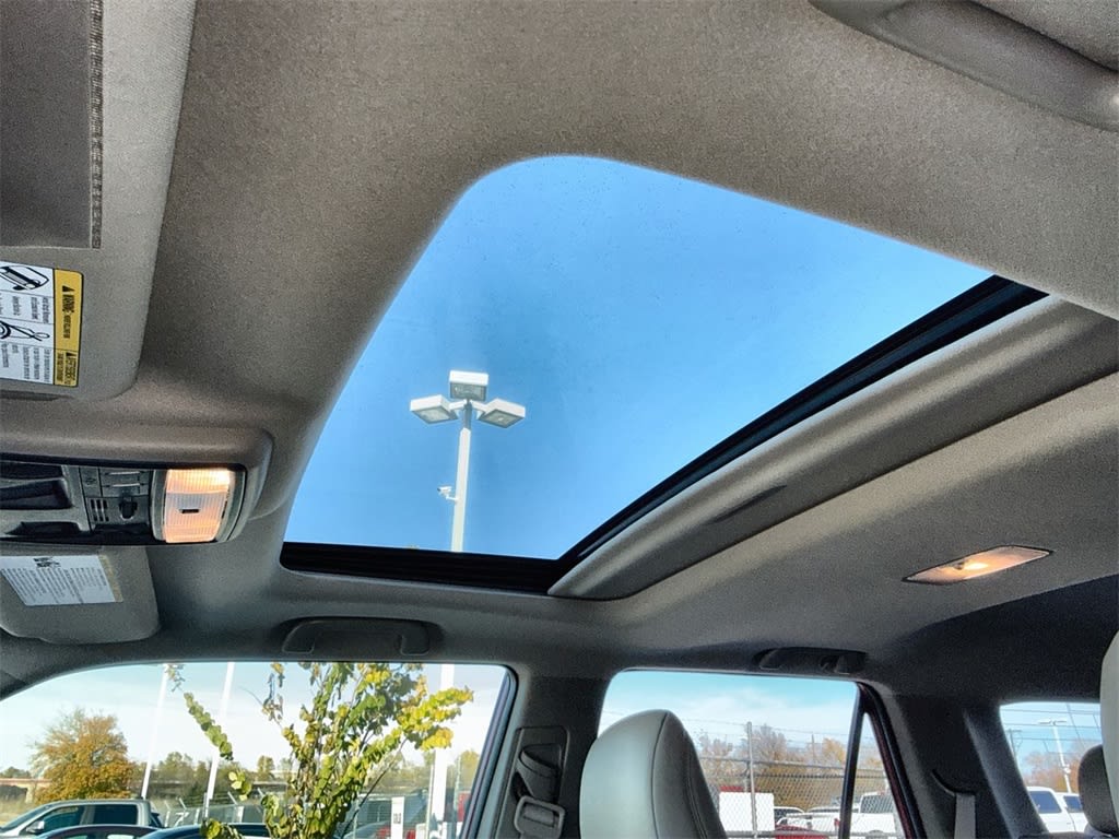 Thumbnail: 2019 Toyota 4Runner - 28