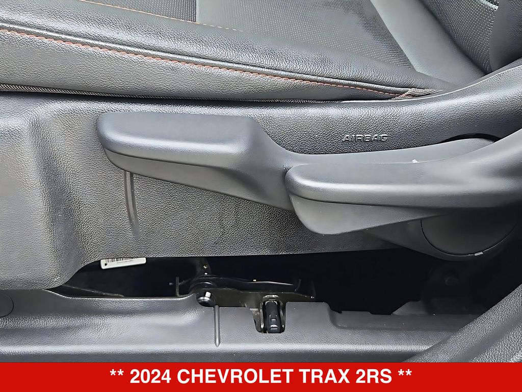 Thumbnail: 2024 Chevrolet Trax - 27