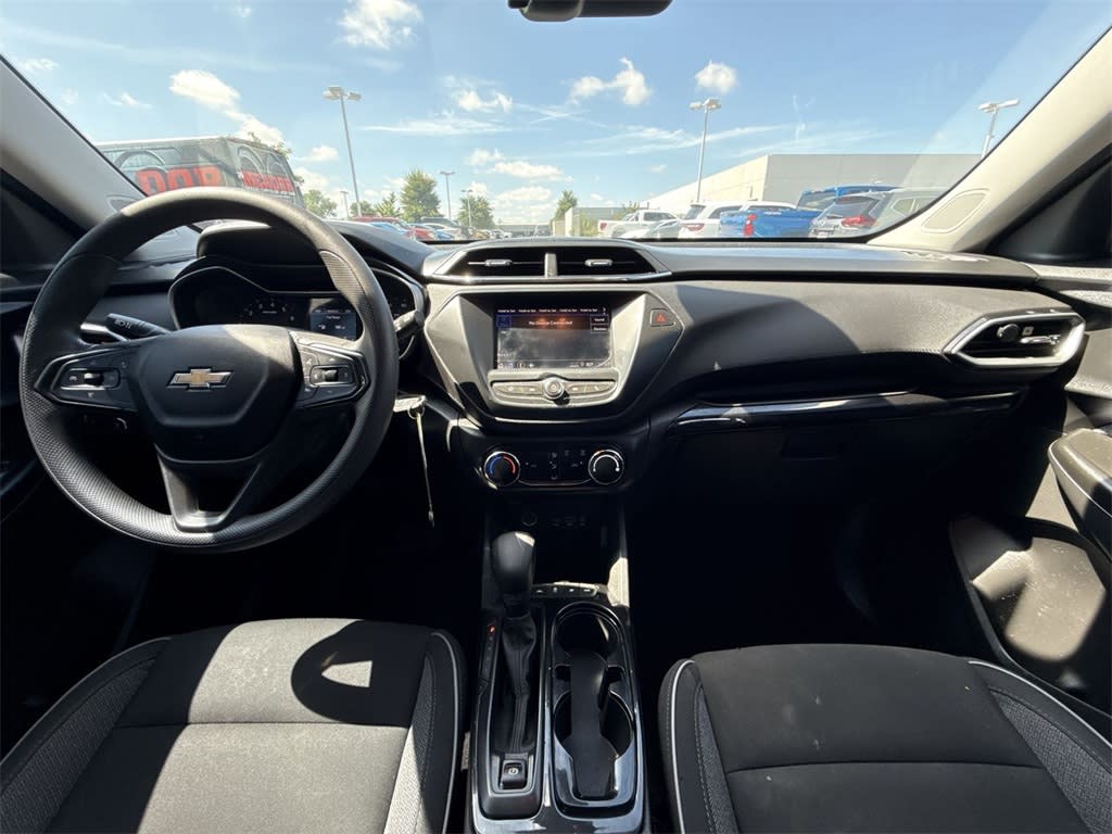 Thumbnail: 2021 Chevrolet TrailBlazer - 10