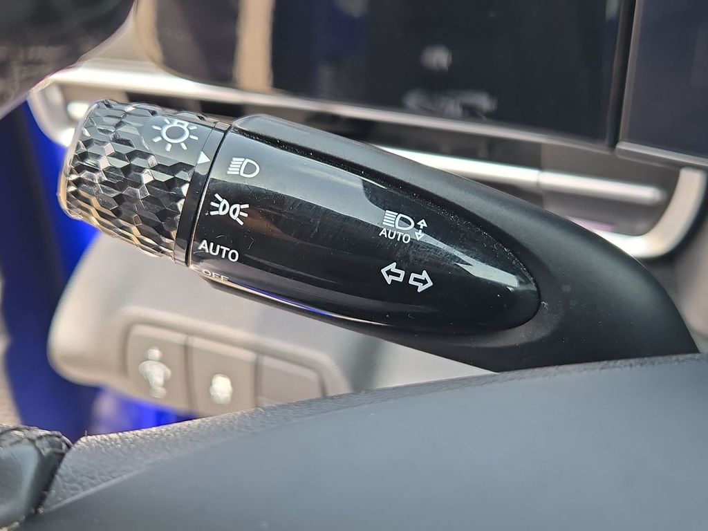 Thumbnail: 2024 Hyundai Elantra - 35