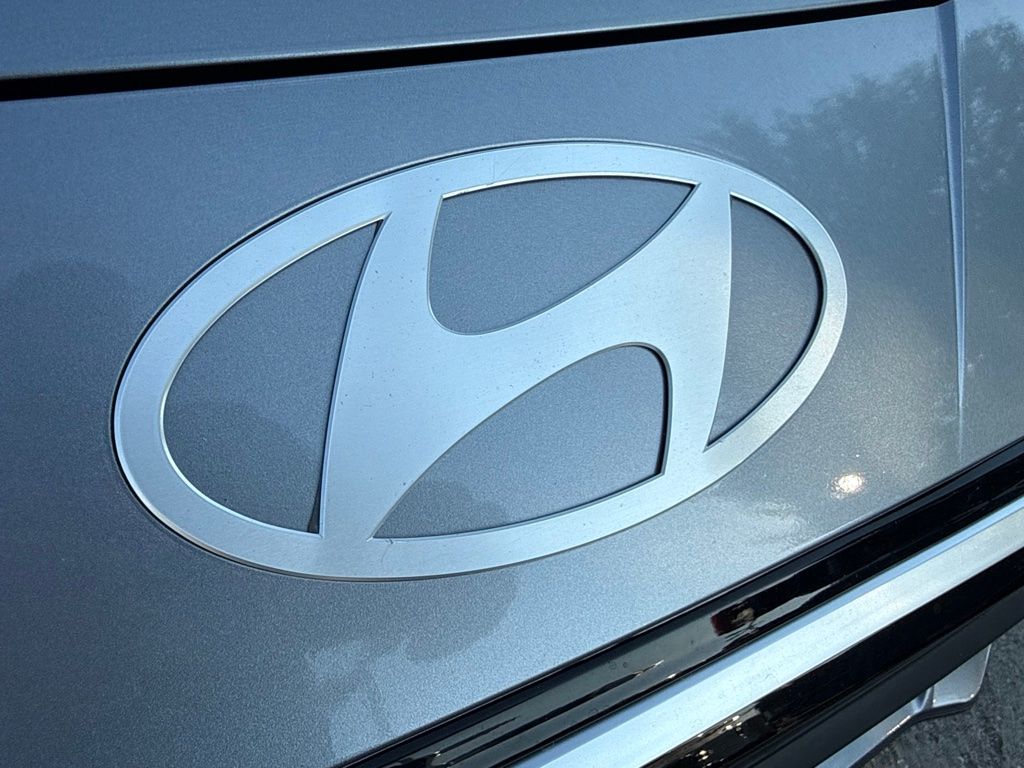 Thumbnail: 2025 Hyundai Elantra - 17