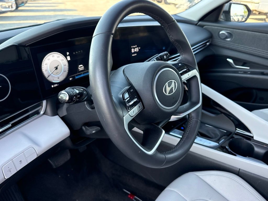 Thumbnail: 2025 Hyundai Elantra - 2