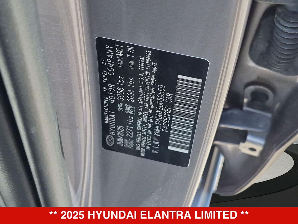 Thumbnail: 2025 Hyundai Elantra - 17