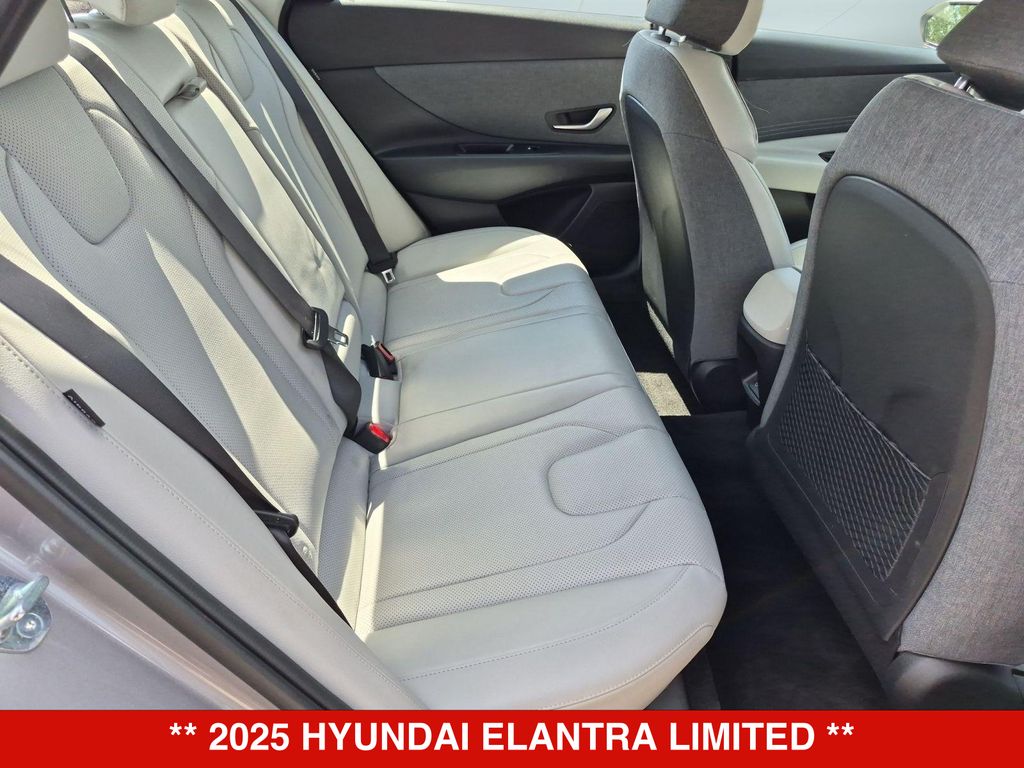 Thumbnail: 2025 Hyundai Elantra - 24