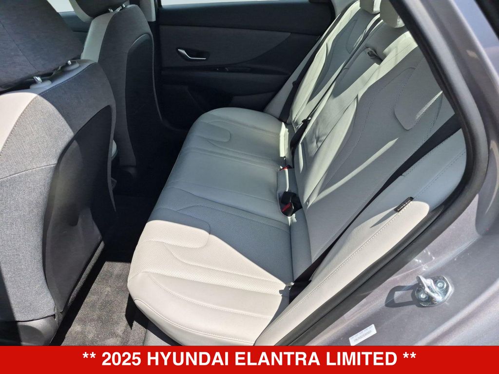 Thumbnail: 2025 Hyundai Elantra - 23