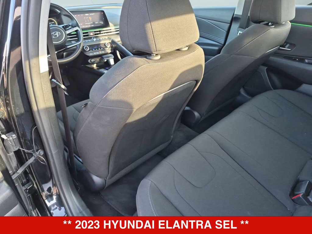 Thumbnail: 2023 Hyundai Elantra - 11