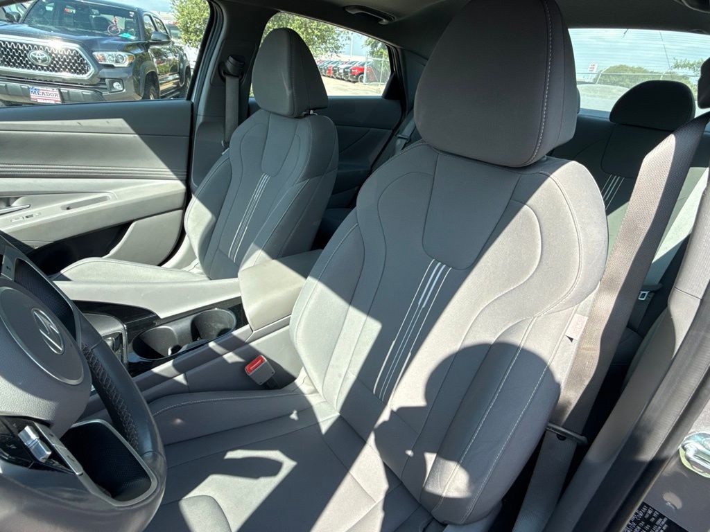 Thumbnail: 2025 Hyundai Elantra - 7