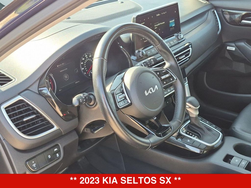 Thumbnail: 2023 Kia Seltos - 2
