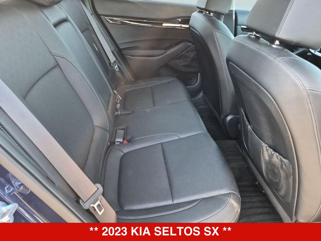 Thumbnail: 2023 Kia Seltos - 27