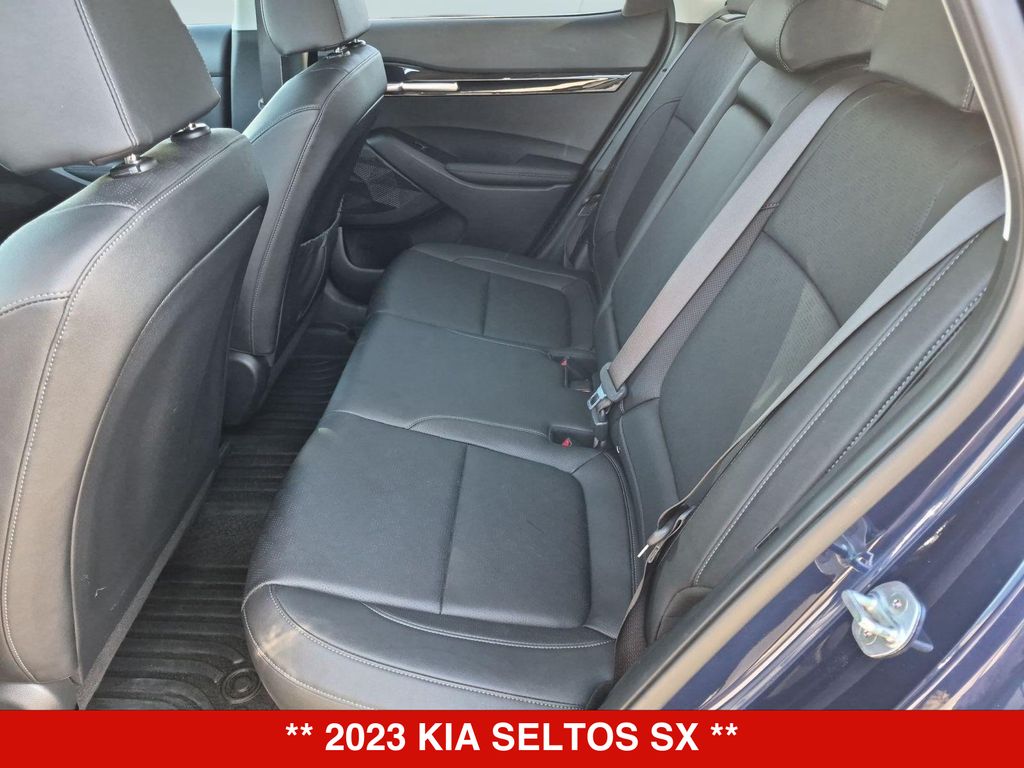 Thumbnail: 2023 Kia Seltos - 26