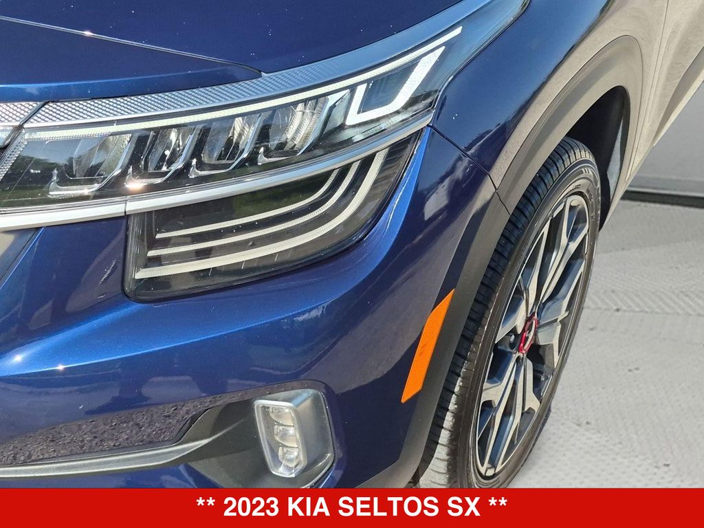 Thumbnail: 2023 Kia Seltos - 7