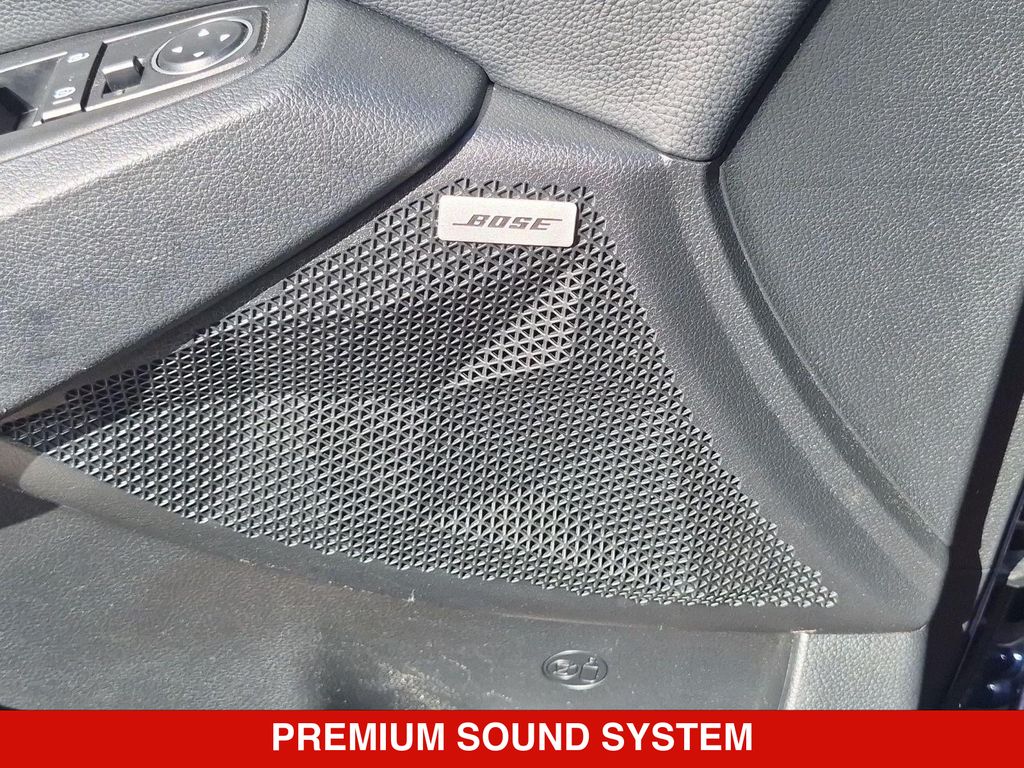 Thumbnail: 2023 Kia Seltos - 34