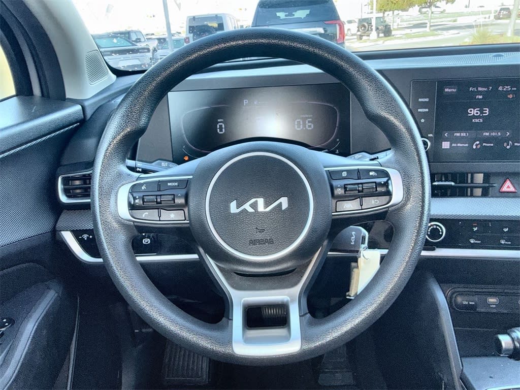 Thumbnail: 2023 Kia Sportage - 13