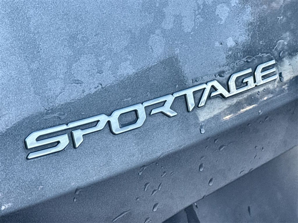 Thumbnail: 2023 Kia Sportage - 21