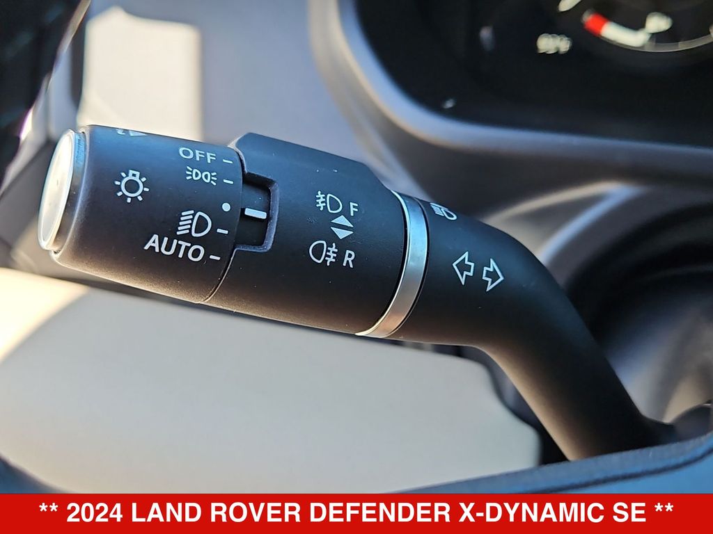 Thumbnail: 2024 Land Rover Defender - 30