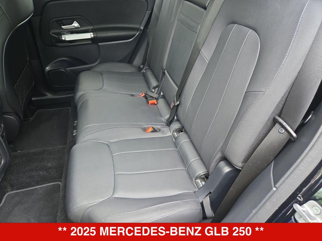 Thumbnail: 2025 Mercedes-Benz GLB - 26