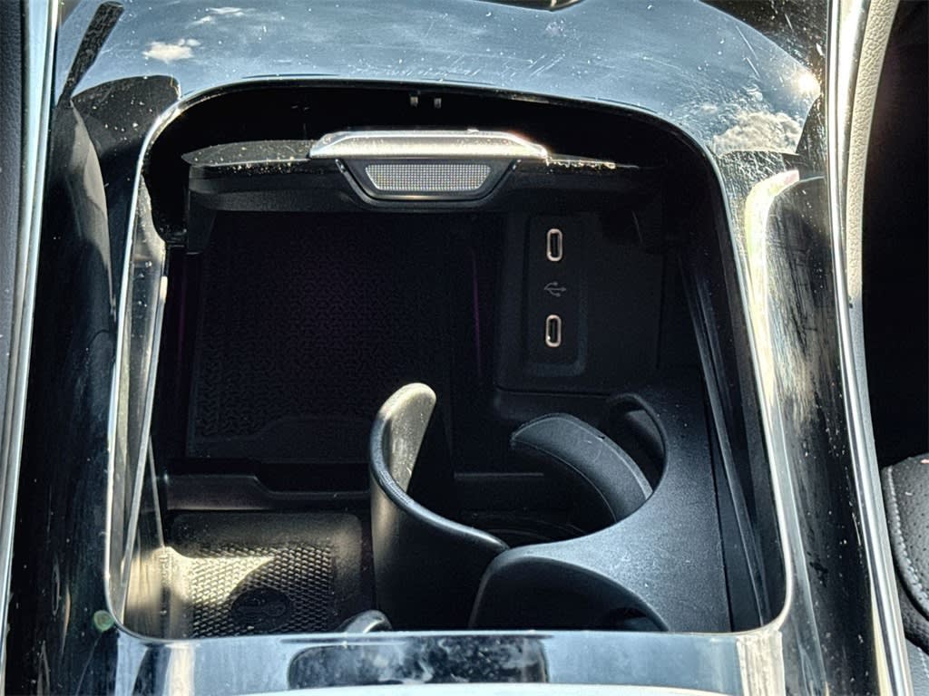 Thumbnail: 2025 Mercedes-Benz GLC - 16