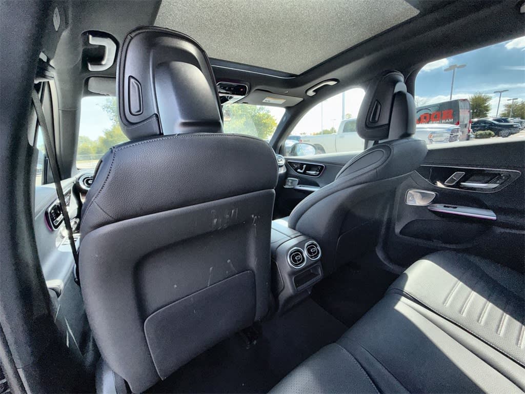 Thumbnail: 2025 Mercedes-Benz GLC - 12