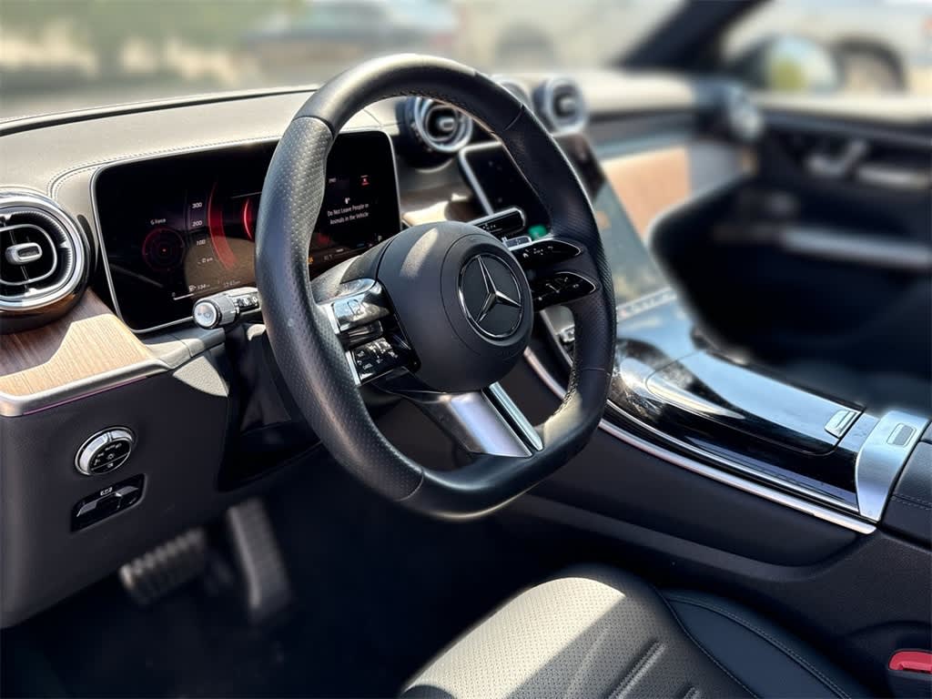 Thumbnail: 2025 Mercedes-Benz GLC - 2